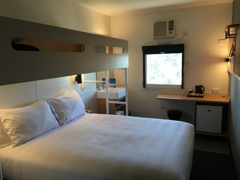 Ibis Budget - Enfield Sydney Bagian luar foto